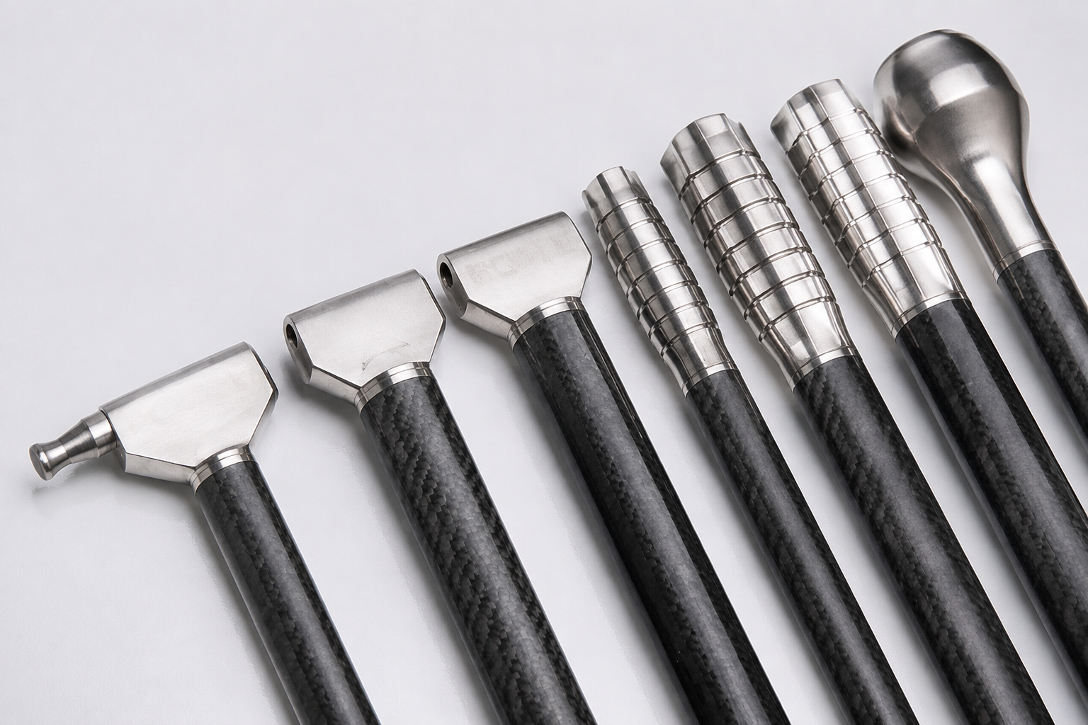 Carbon fiber component with a defined metal joint interface